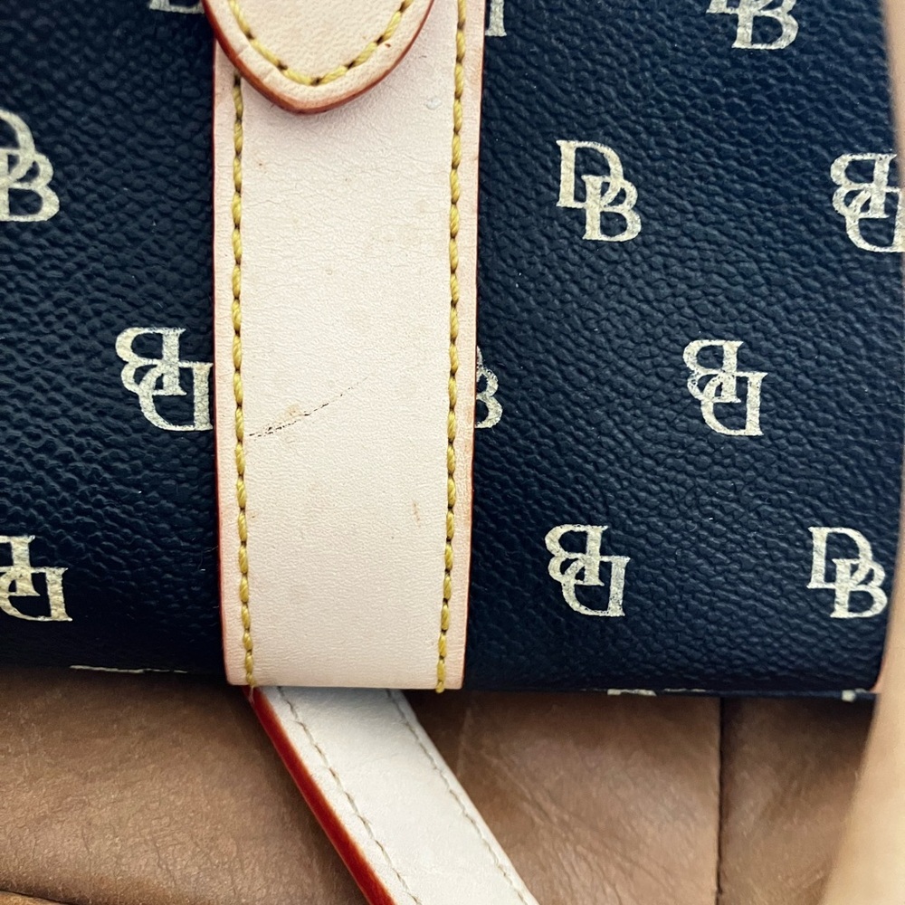 Dooney & Bourke black and tan crossbody handbag - Picture 7 of 7